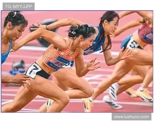 十五运会百米大战李泽洋夺魁眼镜飞人横空出世震撼全场激情燃动赛场